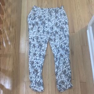 American Eagle floral jogger/soft pants